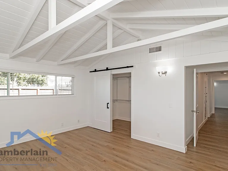 4033 Skyline Rd — Photo 23
