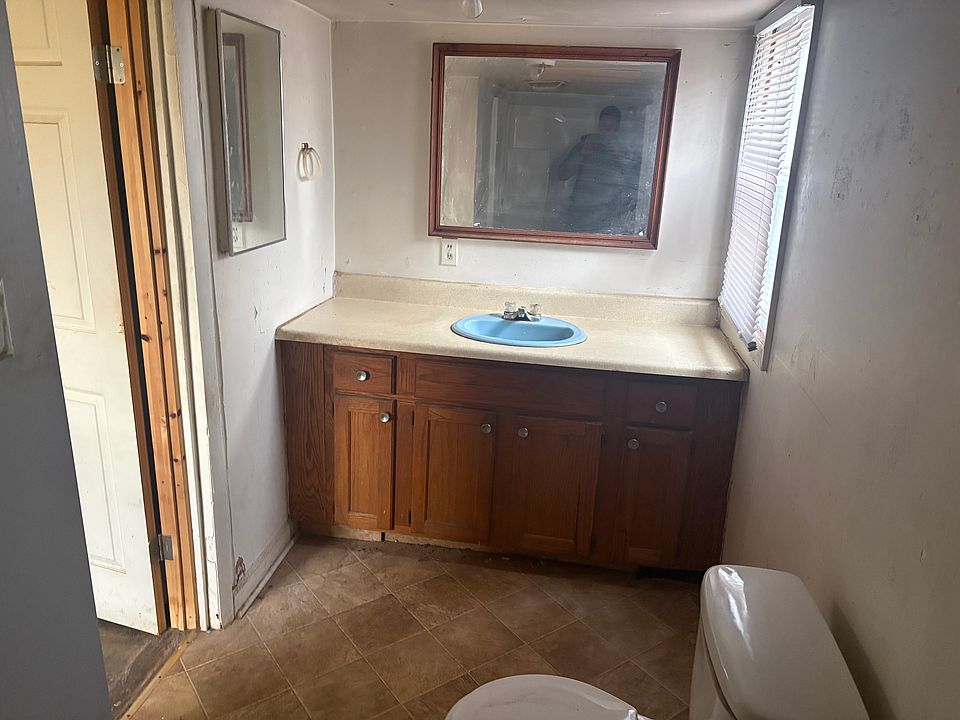 2nd image of 2278 Otey St APT 1