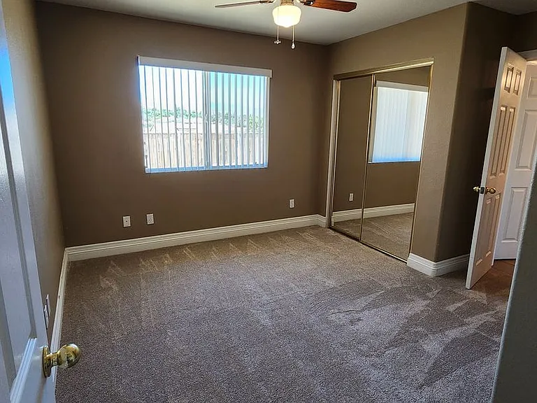 57062 Millstone Dr — Photo 12