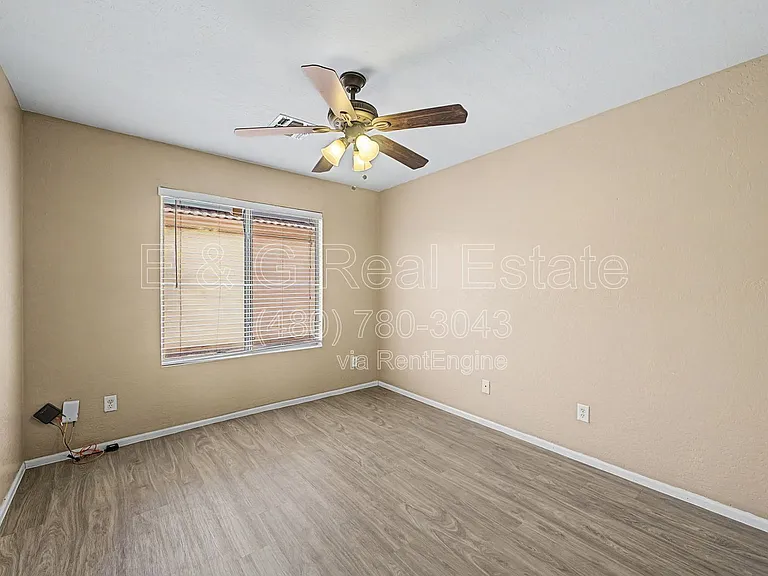 13153 W Mauna Loa Ln — Photo 17