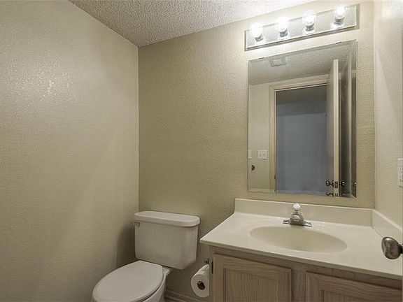 4th image of 5605 NW Sunrise Meadow Cir