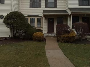 1403 Timber Oaks Rd, Edison, NJ 08820