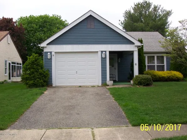 6 Harrogate La, Manchester, NJ 08759