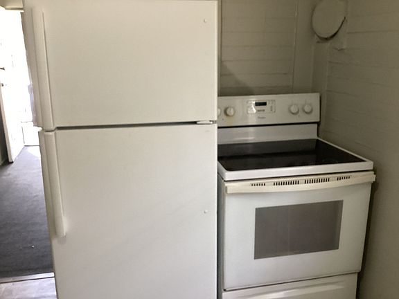 4th image of 1016 Bentley St