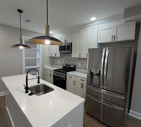 4th image of 1339 Ridge Pl SE