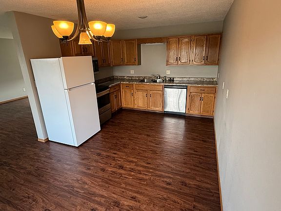 4th image of 700 N Harrington Ave #1