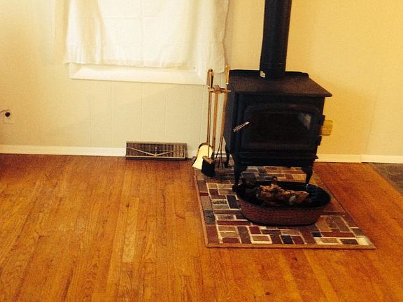 Wood burning stove