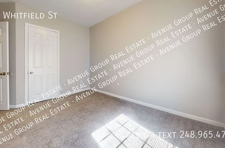 65 Whitfield St — Photo 9