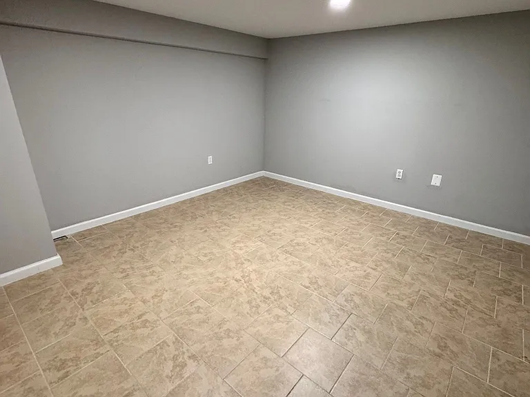 5400 Woodland Blvd — Photo 16