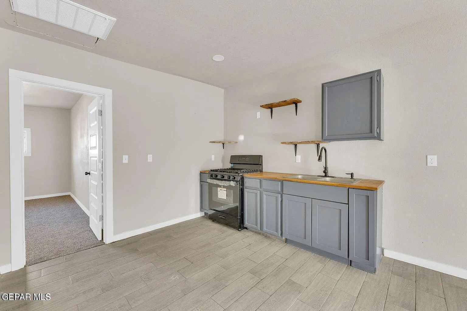 2 bed, 750 sqft, $975 — Photo 4