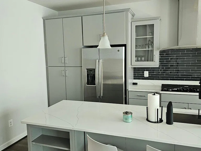 602 Leigh Way — Photo 4
