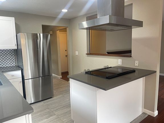 5th image of 11431 NE 88th St #11431