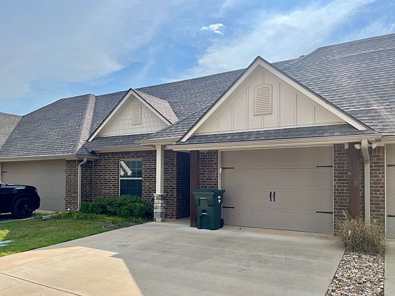 5th image of 4300 Huntingtower Dr #402