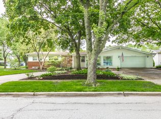 3928 Wren Ln, Rolling Meadows, IL 60008