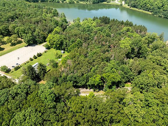 4th image of 167 Twin Lakes Rd