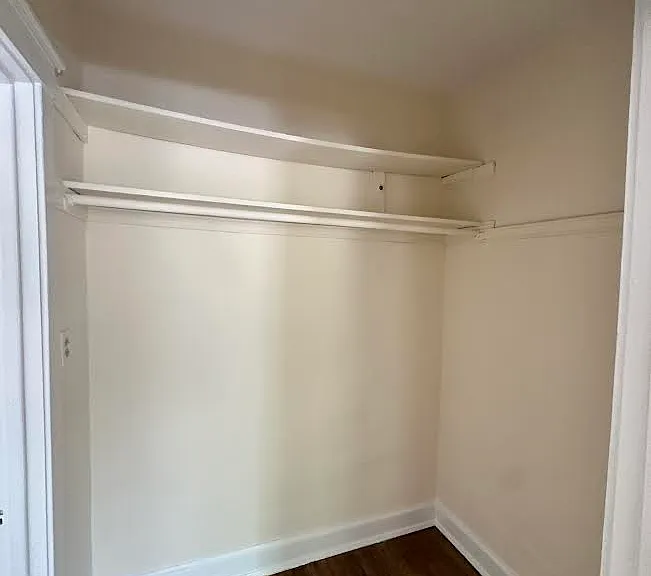 2661 N Spaulding Ave — Photo 7