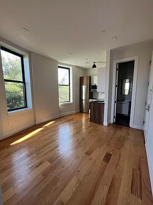 Rented by Hagstrom Management Inc | media 12