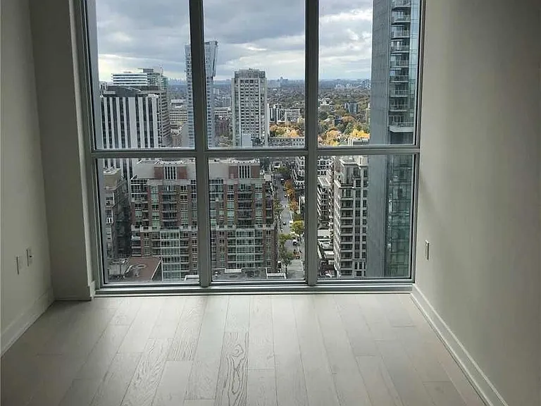 1 Yorkville Ave #2805 — Photo 7