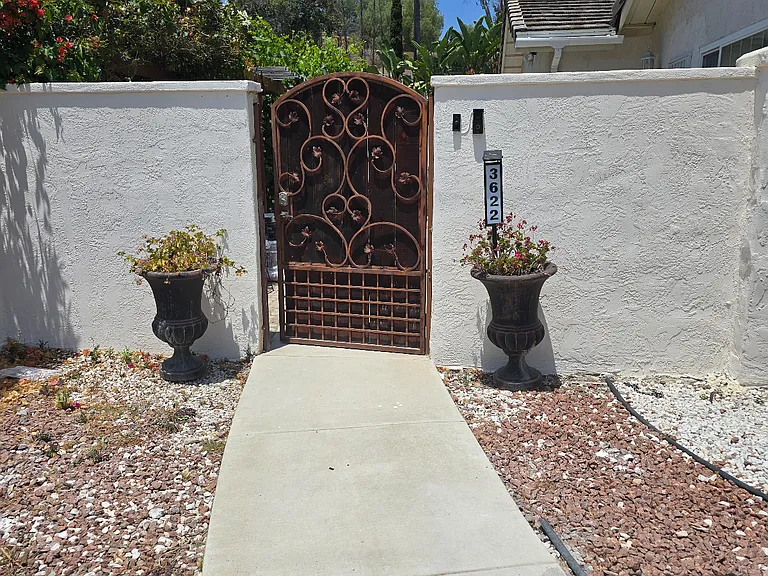 3622 Wild Oats Ln — Photo 2