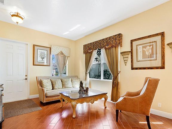 266 Gazetta Way West Palm-large-002-12-L