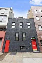 506 Humboldt Street in Williamsburg