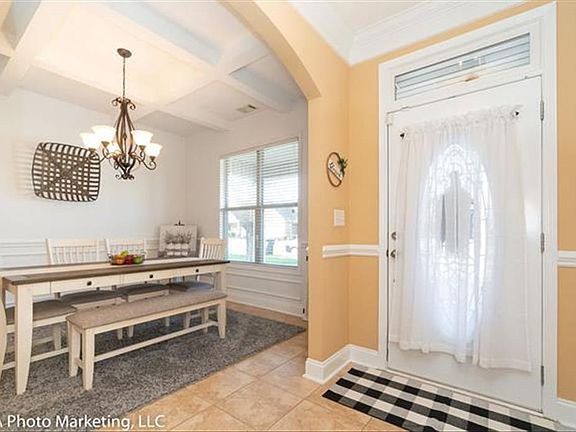 4th image of 522 Eagle Springs Dr