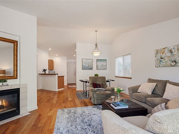 3rd image of 16201 72nd Avenue Ct E