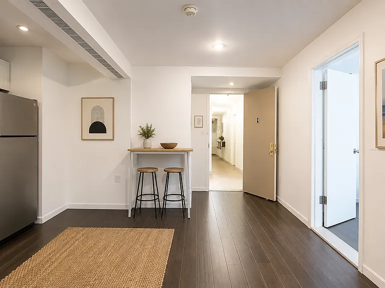 140 W 111th St #B1 — Photo 3