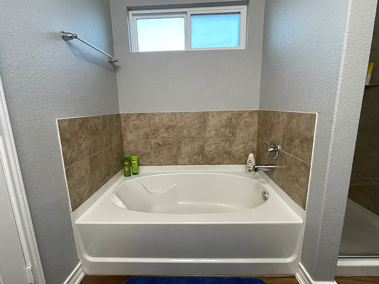 6078 Akin Quay — Photo 27
