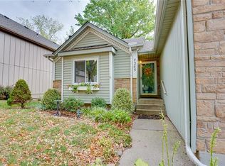7245 Park St, Shawnee, KS 66216