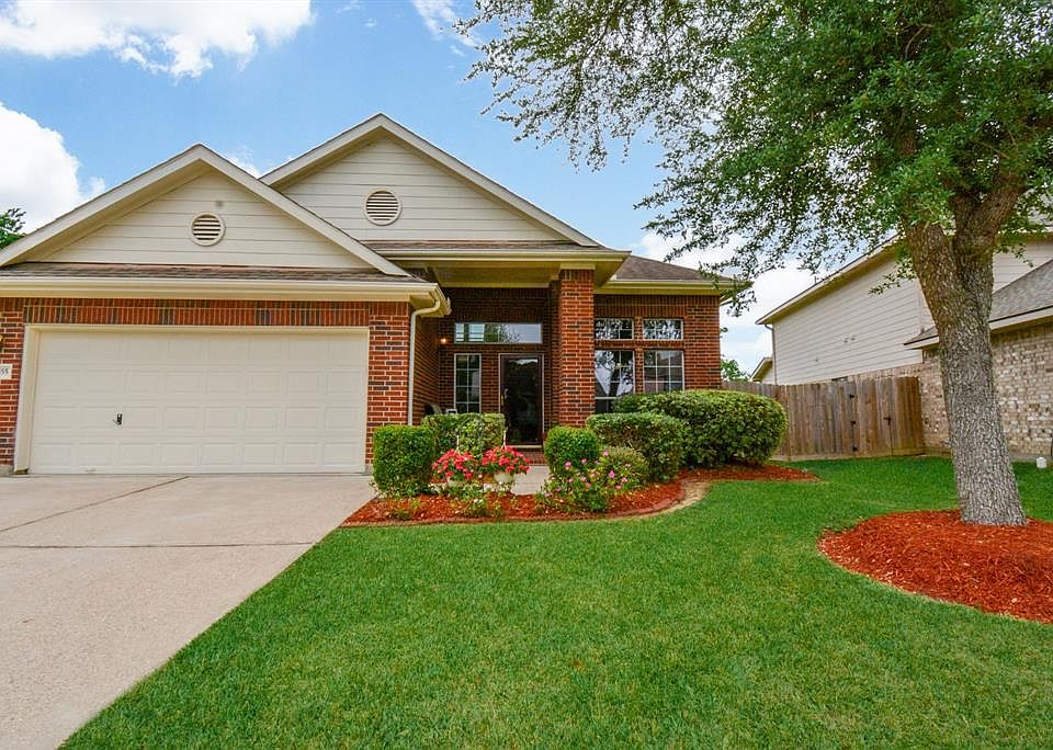 1st image of 2555 Doral Dr