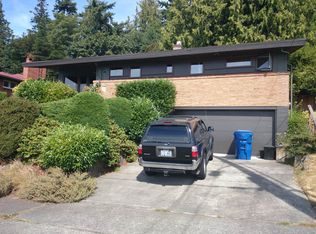 3268 56th Ave SW, Seattle, WA 98116