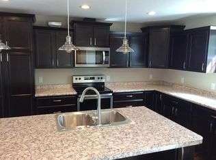 1016 Montvale Rd, Maryville, TN 37803