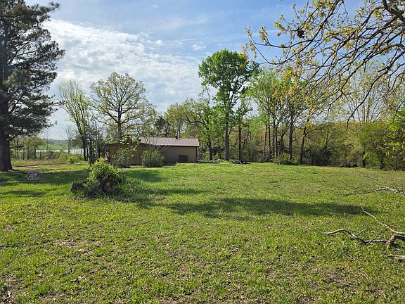 4th image of 1566 Wallace Loop