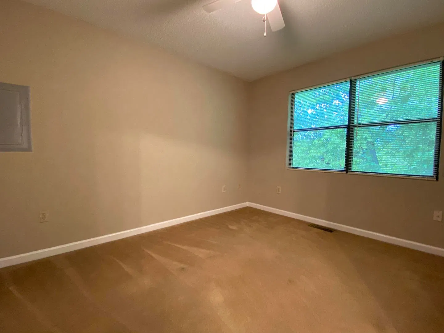 Oakwood Townhomes — Photo 3