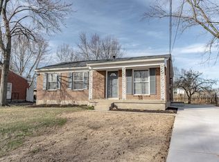 4511 Summitt Dr, Louisville, KY 40229