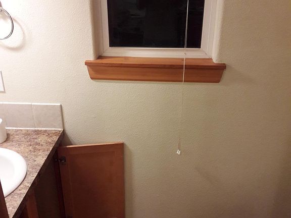 Dining room bathroom