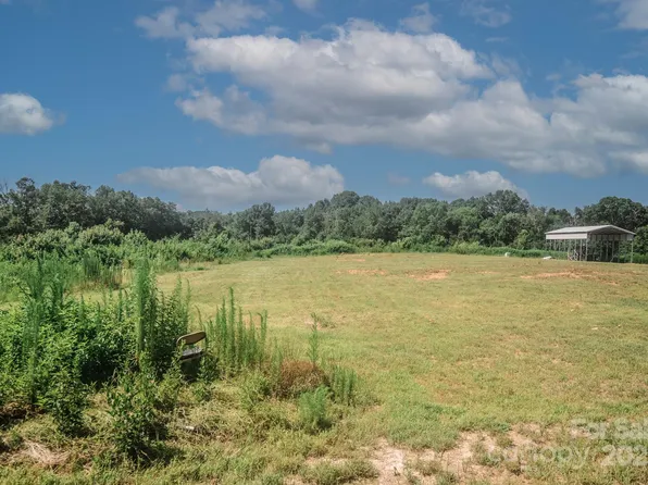 7322 State Highway 218 E, Marshville, NC 28103
