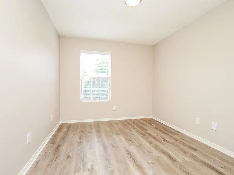 807 General Barksdale Dr — Photo 13