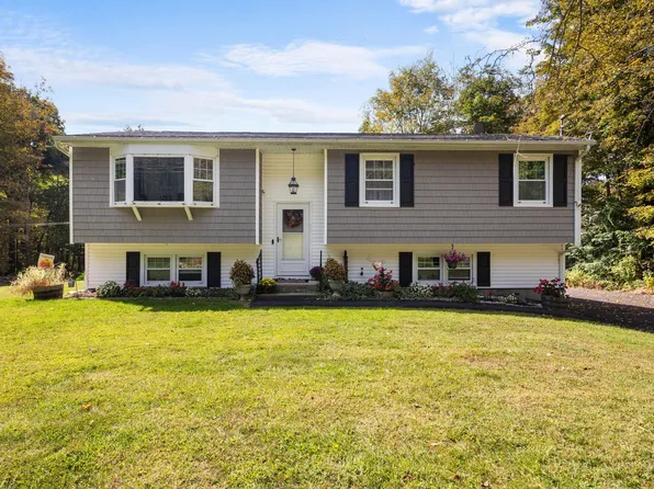 575 Farmers Mills Road, Carmel, NY 10512