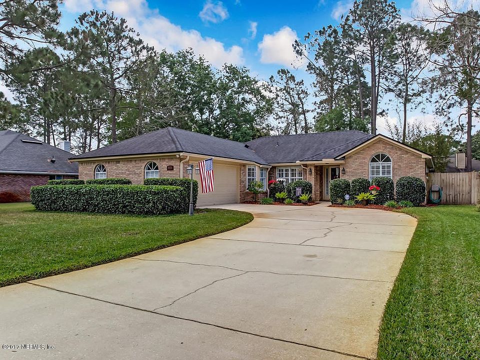 Welcome to 1056 Larkspur Loop!