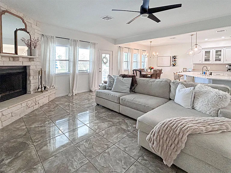 626 Sunset Trl — Photo 11