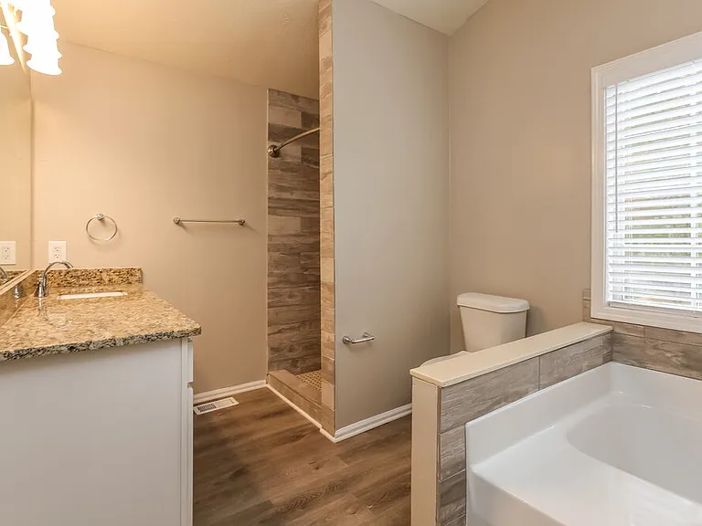 1421 Steve Ct — Photo 11