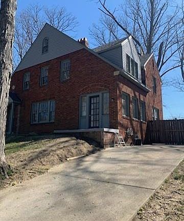 2nd image of 1318 Cory Dr