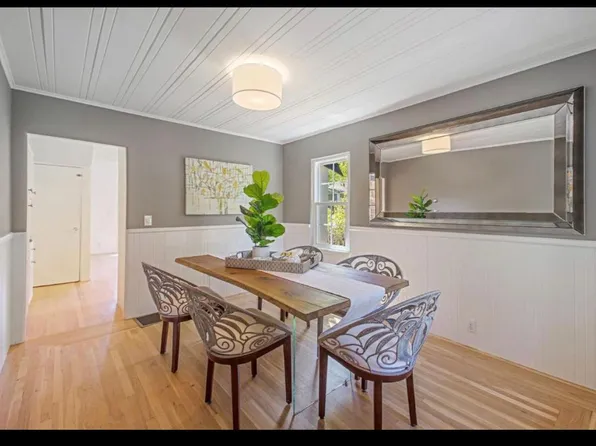1079 Mercy St, Mountain View, CA 94041