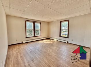 63 Brook St APT 2, Barre, VT 05641