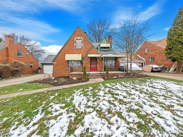 6414 Hollywood Dr, Parma, OH 44129