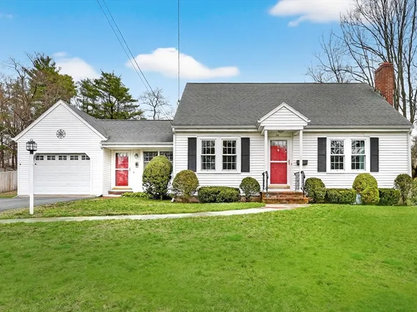 26 Cherry St, Westwood, MA 02090