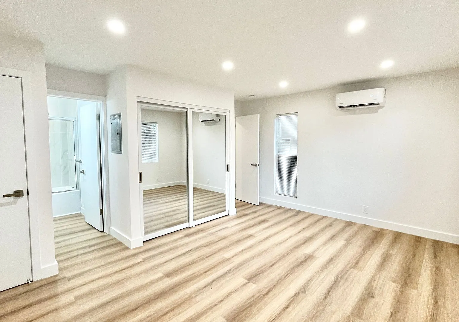 140 Montecito Apartments — Photo 1