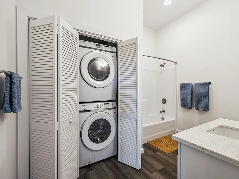 Pullman Lofts — Photo 41